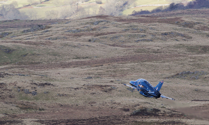 Как дрессируют летчиков-асов