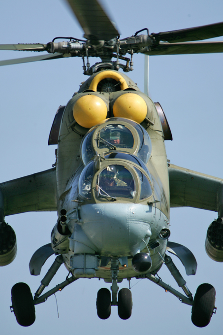 Транспортно-боевой вертолет Ми-24