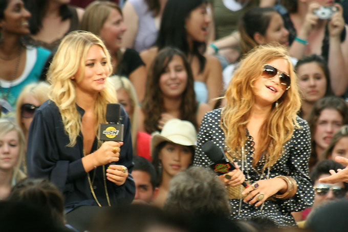 Эшли Олсен: "сестра помогла мне избежать психушки"