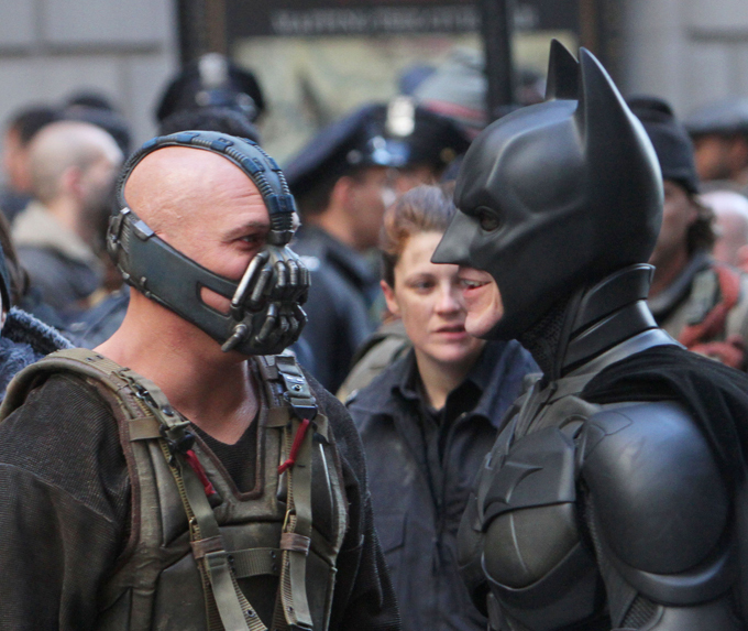 Ученые: реальный Бэтмен разбился бы при приземлении