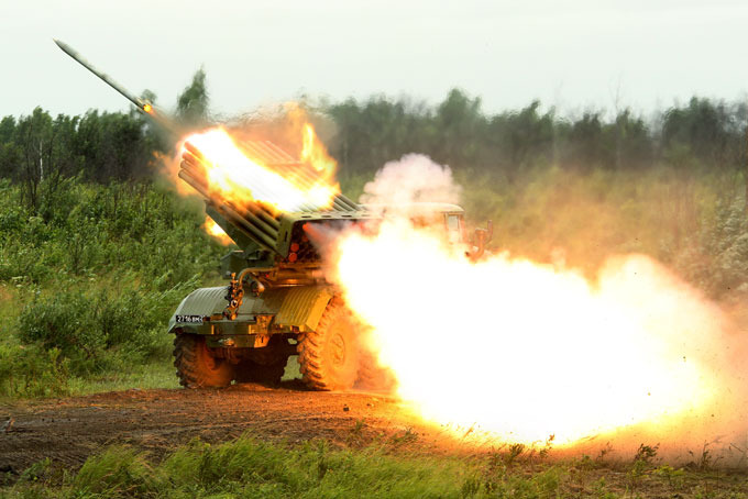 БМ-21 "Град" открывает огонь
