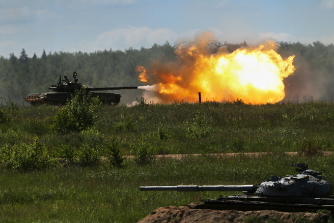 Российская армия во всеоружии. Показ военной техники.