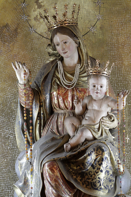 Дева Мария в искусстве и в жизни