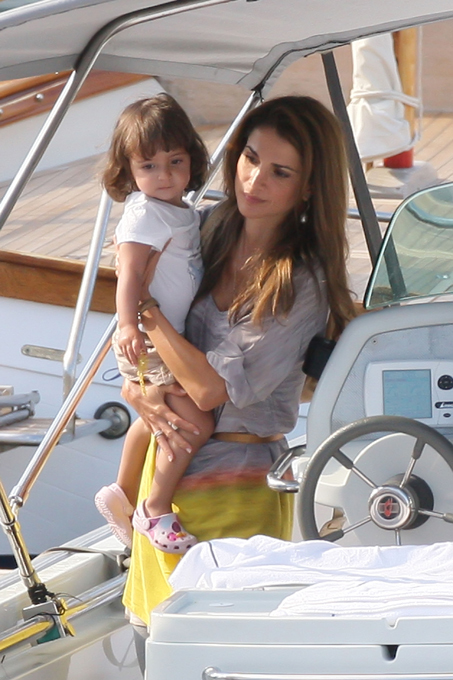 Совсем не сказочные Золушки