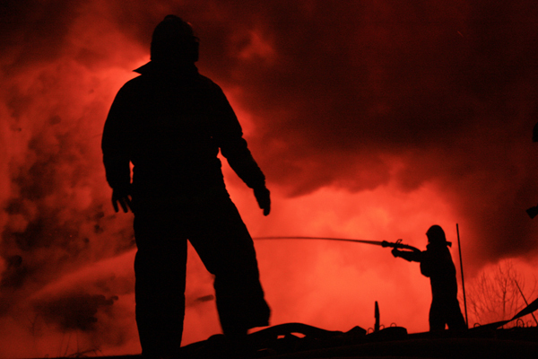 Сильнейший пожар в порту Архангельска