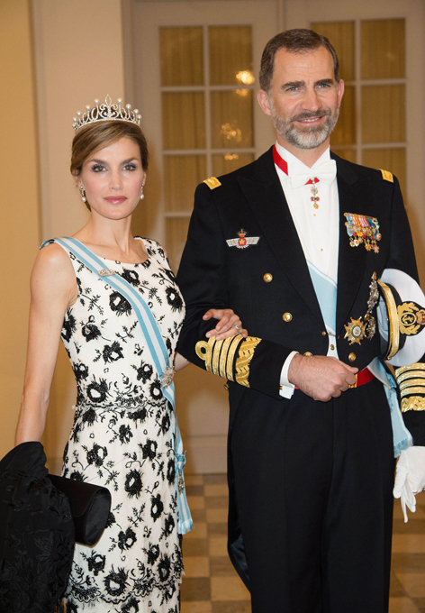 Простолюдинки выходят в дамки