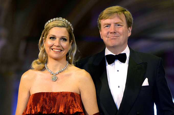 Простолюдинки выходят в дамки