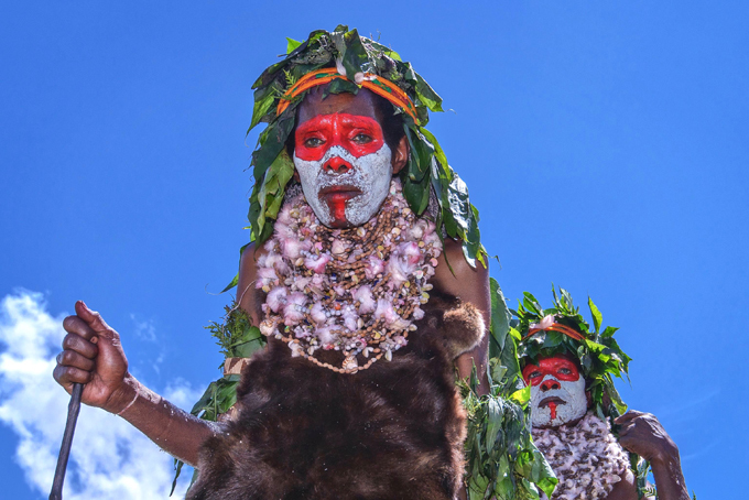 Карден по-африкански, или Боди-арт по-черному