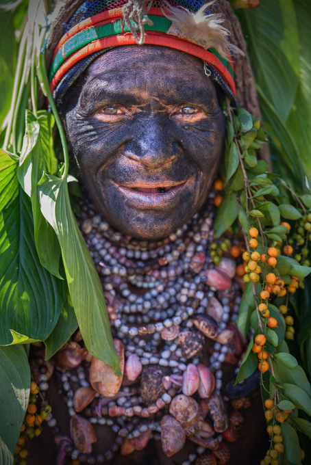 Карден по-африкански, или Боди-арт по-черному