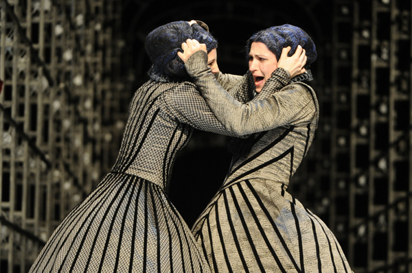 "Испанские безумства" на сцене "Ленкома"