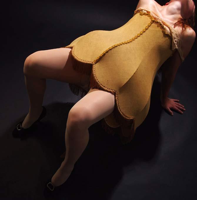 Женщина-светильник