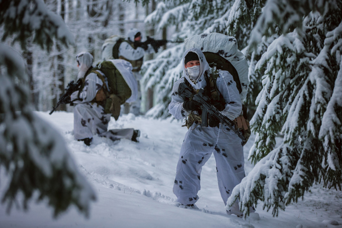 Россия отмечает День "вежливых людей"