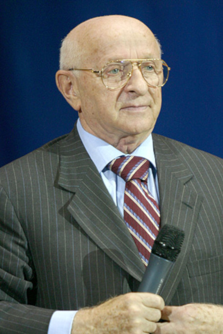 Гении дня (18.01): дети. Александр Гомельский