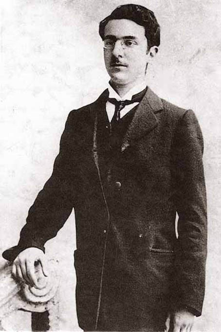 Гении дня (13.06): метафизики. Фернандо Пессоа