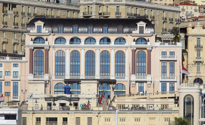 Жизнь класса "Люкс"