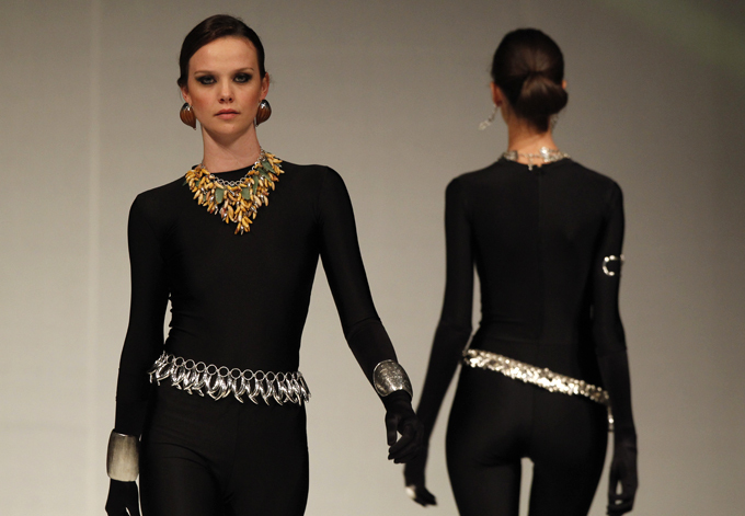 Металлический блеск Ilaria