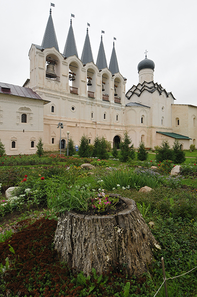 Тихвинский Богородичный Успенский мужской монастырь