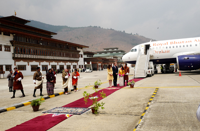 Чем "провинились" карликовые государства