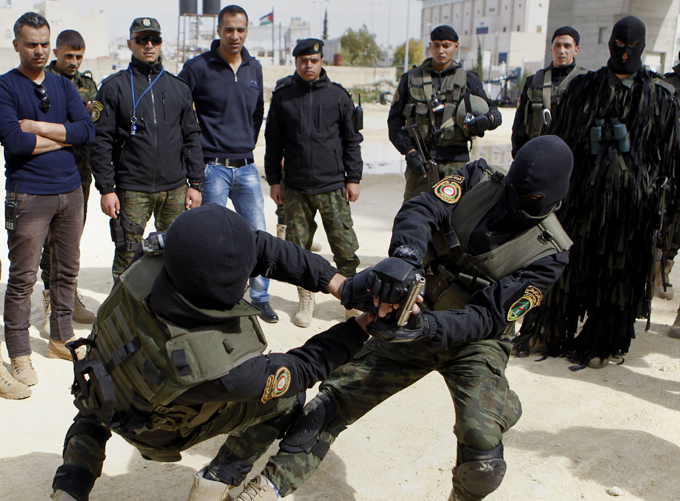 Силы безопасности Палестины: Из партизан в генералы