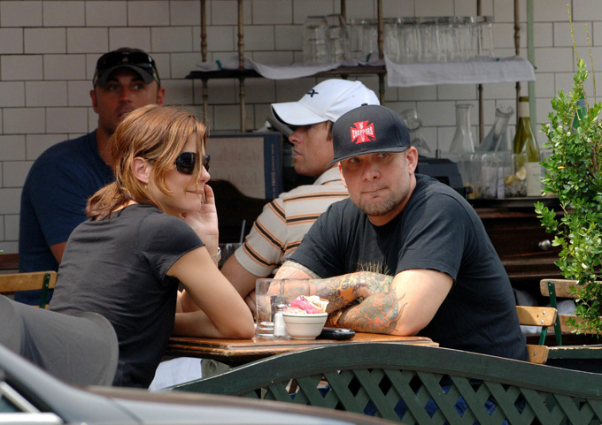 Бывший муж разносит Сандру Баллок в пух и прах