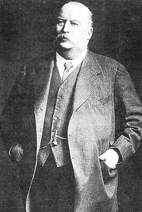 Гении дня (11.10): общественники. Уильям Нокс Д'Арси