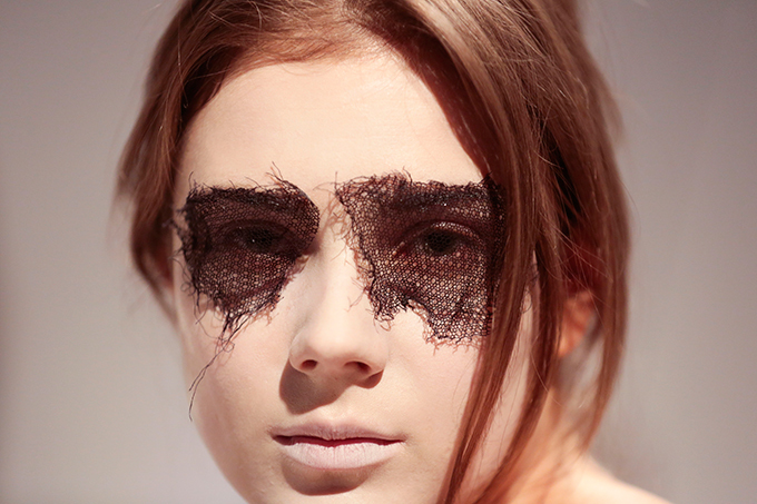 Берлинская неделя моды: кружево и декольте