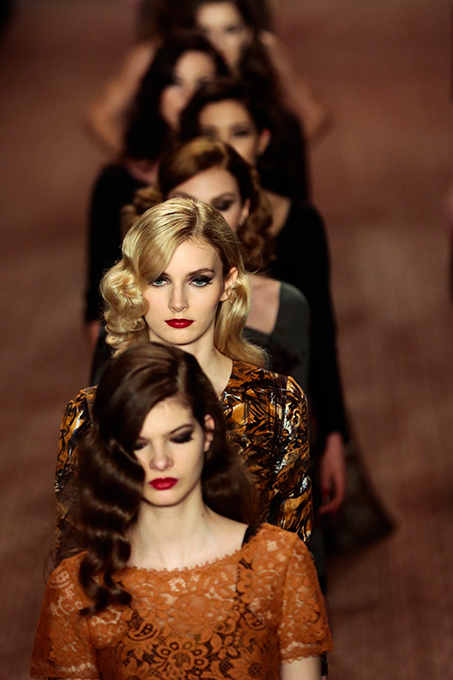 Берлинская неделя моды: кружево и декольте