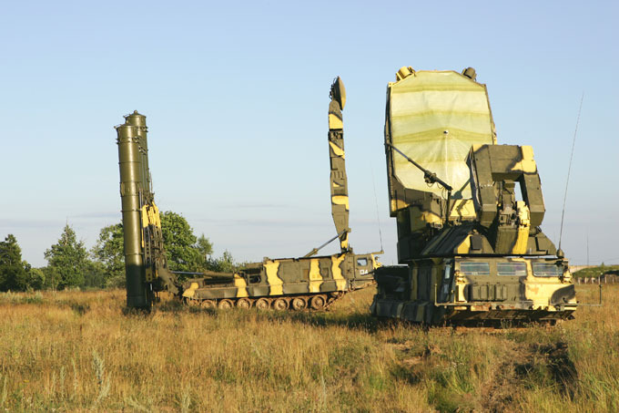Зенитная ракетная система С-300В на страже неба