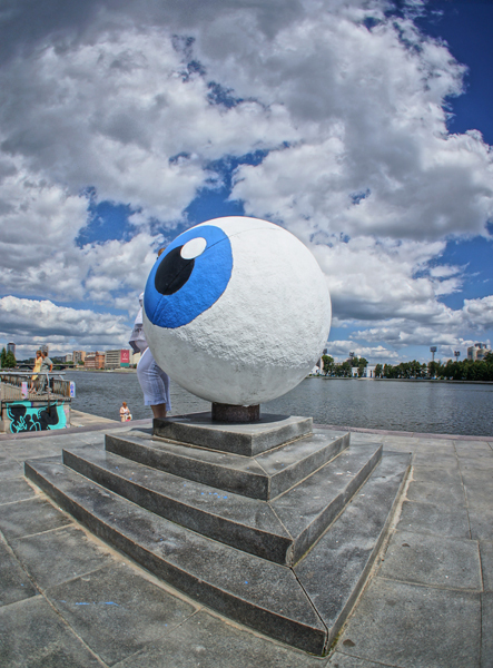 "Большой глаз" установлили в Екатеринбурге