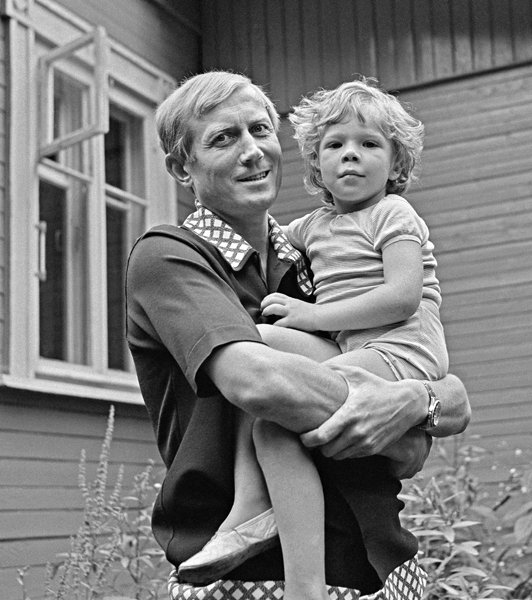 Знаменитому поэту Евгению Евтушенко исполняется 80 лет‎