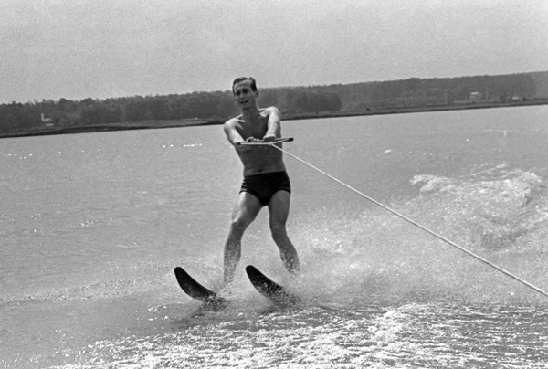 Знаменитому поэту Евгению Евтушенко исполняется 80 лет‎