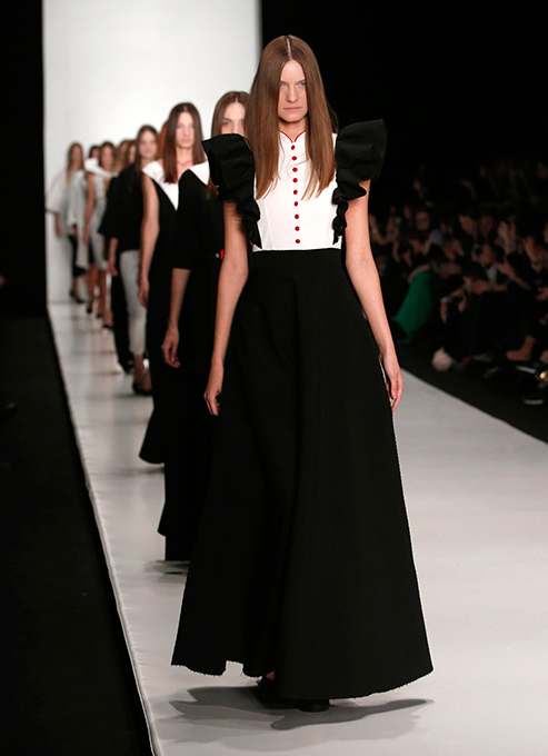 Московская неделя моды. Искусство противоречия и футуристической готики