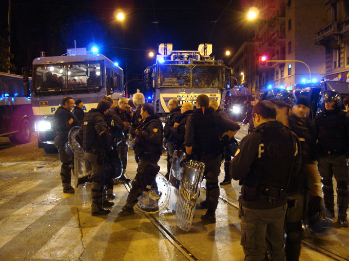 Массовые погромы в Риме: более 100 пострадавших