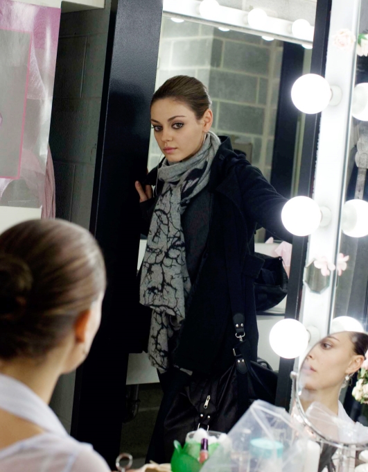 Мила Кунис отмечает юбилей