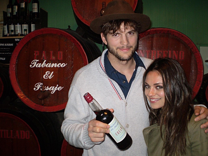 Мила Кунис отмечает юбилей