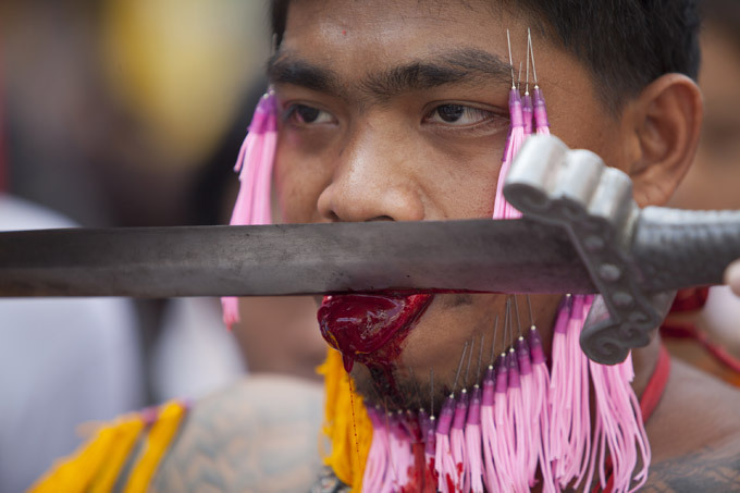 Фестиваль вегетарианцев на Пхукете: самое зрелищное шоу в мире