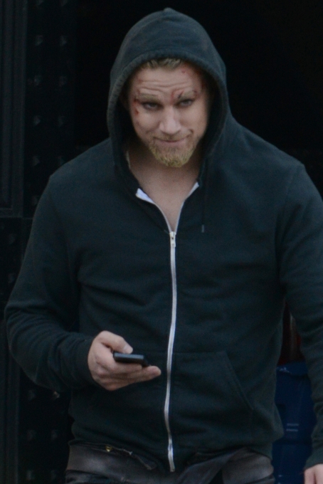 Мила Кунис отмечает юбилей