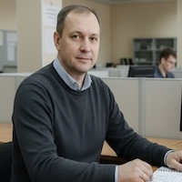 Олег Платонов