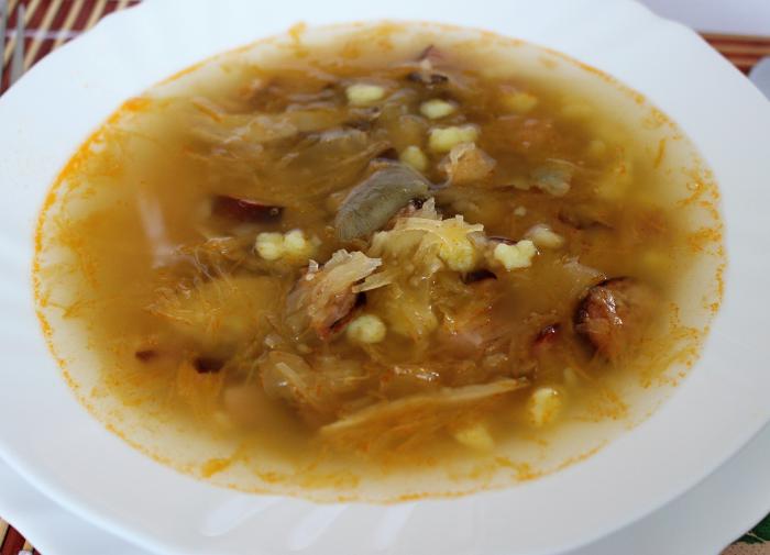 Щи с грибами и рыбой: варятся из малокостной рыбы — кеты или трески