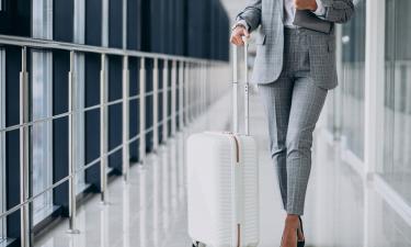 Пассажирка Vueling удивила всех в аэропорту: что она сделала с чемоданом ради экономии 200 евро