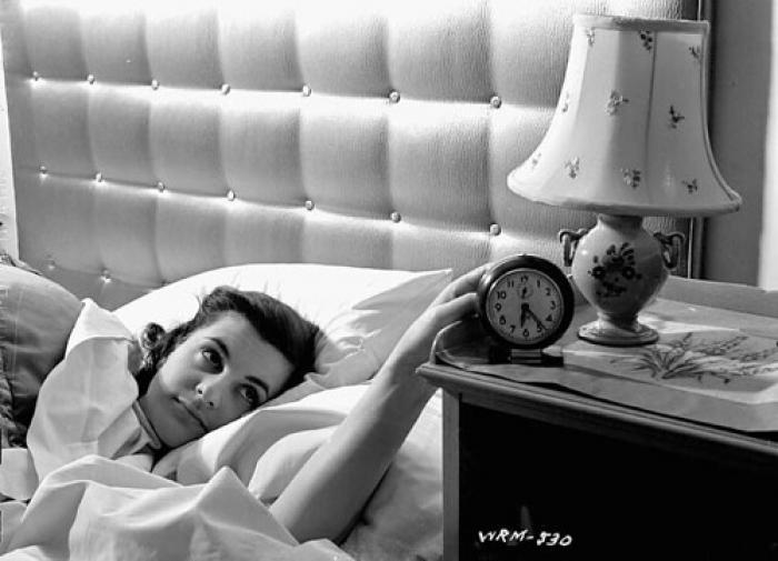 JSR: 30 минут сна после звонка будильника способствуют улучшению работы мозга