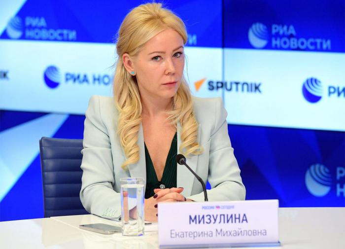 Мизулина оценила риск блокировки YouTube в России