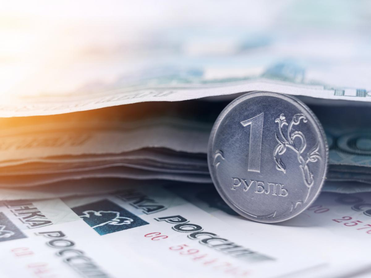 Актёр Ярушин посоветовал россиянам постоянно инвестировать