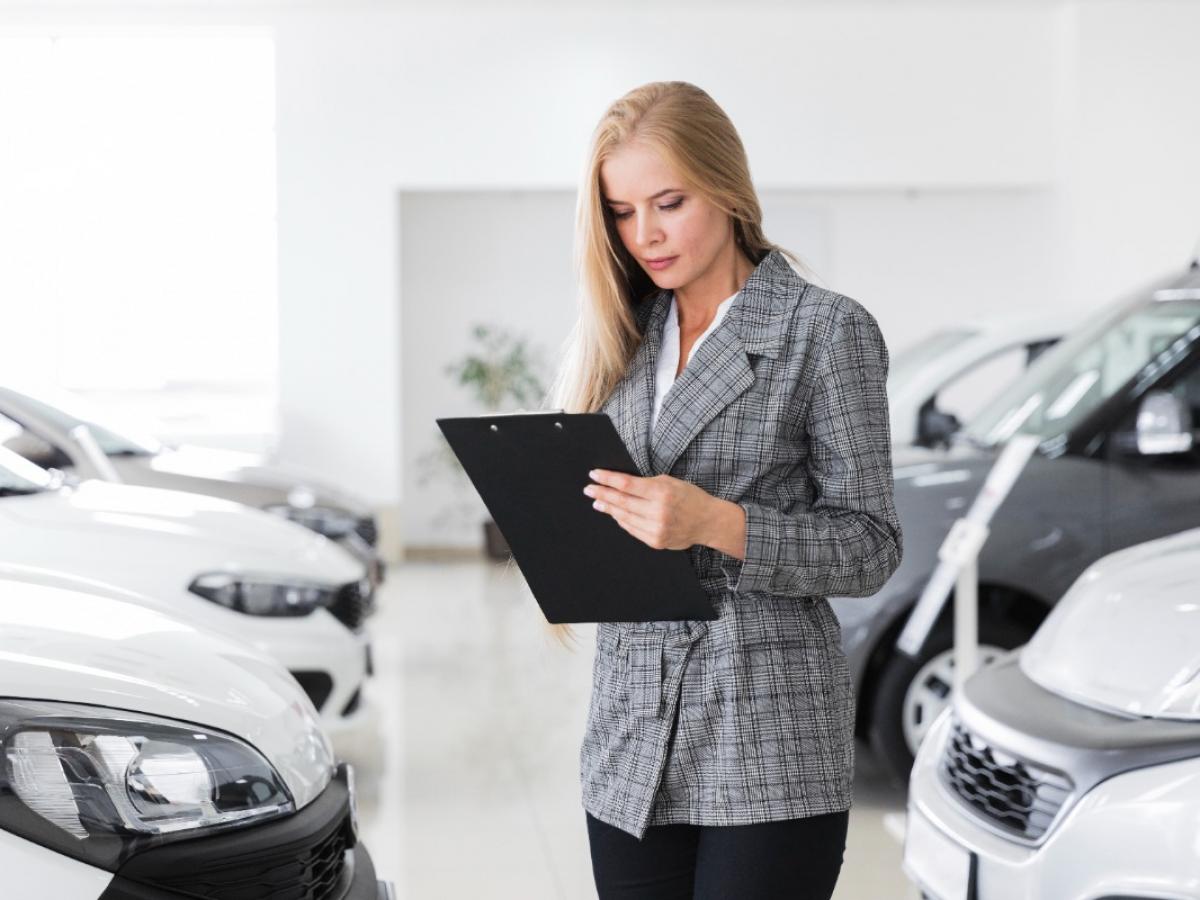 Продажи новых легковых в будущем году могут повторить уровень 2025 года Автостат