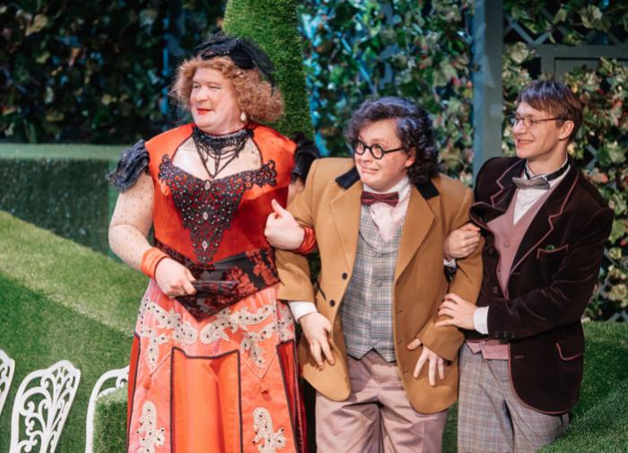 В Театре на Трубной состоится премьера спектакля "Тётка Чарлея"