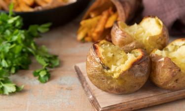 Британская сеть ресторанов внедряет картофель в мундире: вот что нужно знать о новом хите