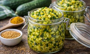 Огуречный хит, который просят готовить вёдрами: вкус взрывной,а улетает за секунды