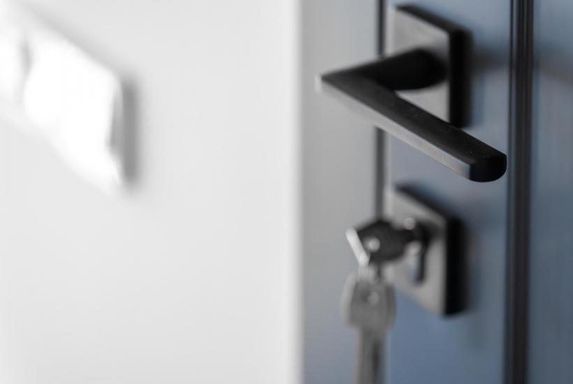 Дверь с ключом