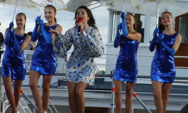 Пять миллионов ушли в никуда: вот почему Наташа Королёва сбежала из особняка в гостевой домик