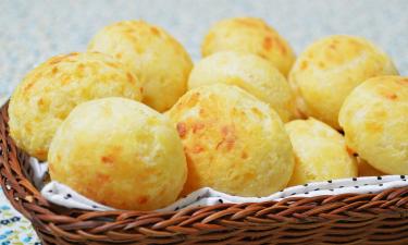 Старый рецепт бабушкиных сырных булочек восстановили кулинары